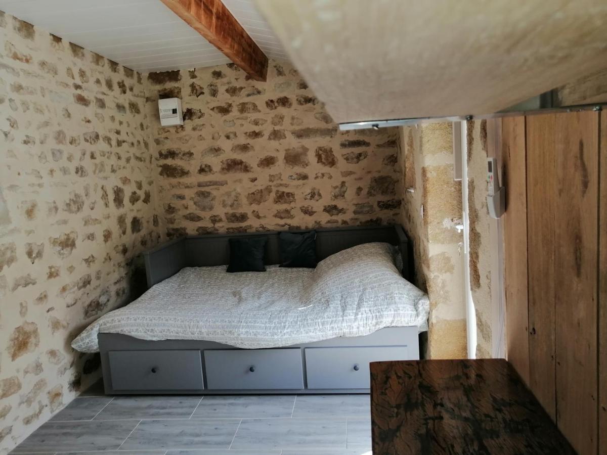 Appartement La Salamandre à Vic-le-Comte Extérieur photo