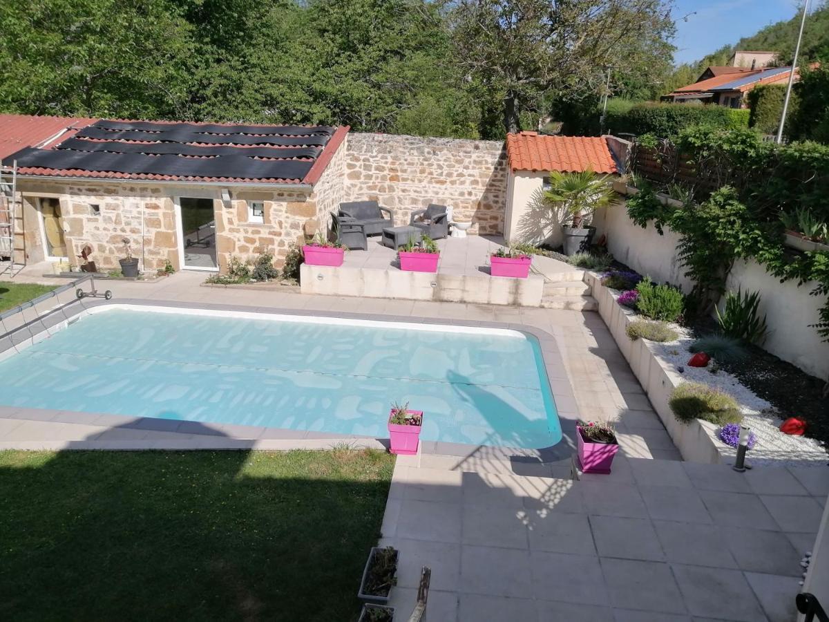 Appartement La Salamandre à Vic-le-Comte Extérieur photo